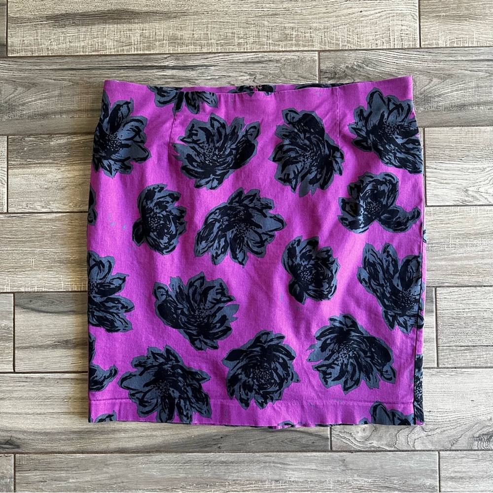 Plus size Lane Bryant Purple Floral Pencil Skirt Size 26